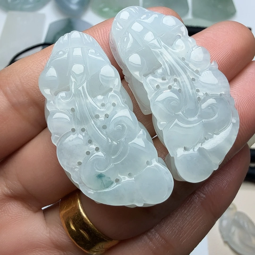 翡翠未镶嵌颈饰天然缅甸翡翠A货一对皮休