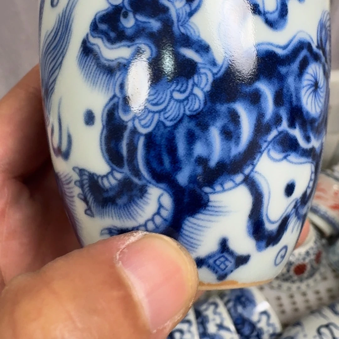 杯青花狮子手雷杯