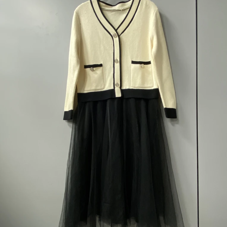 731#新款女装时尚连衣裙（微瑕介意勿拍）