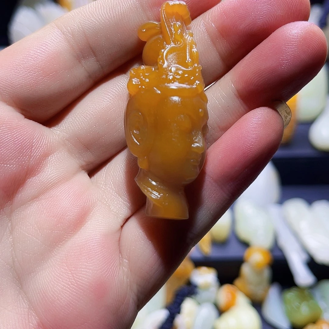 八***里和田玉未镶嵌颈饰