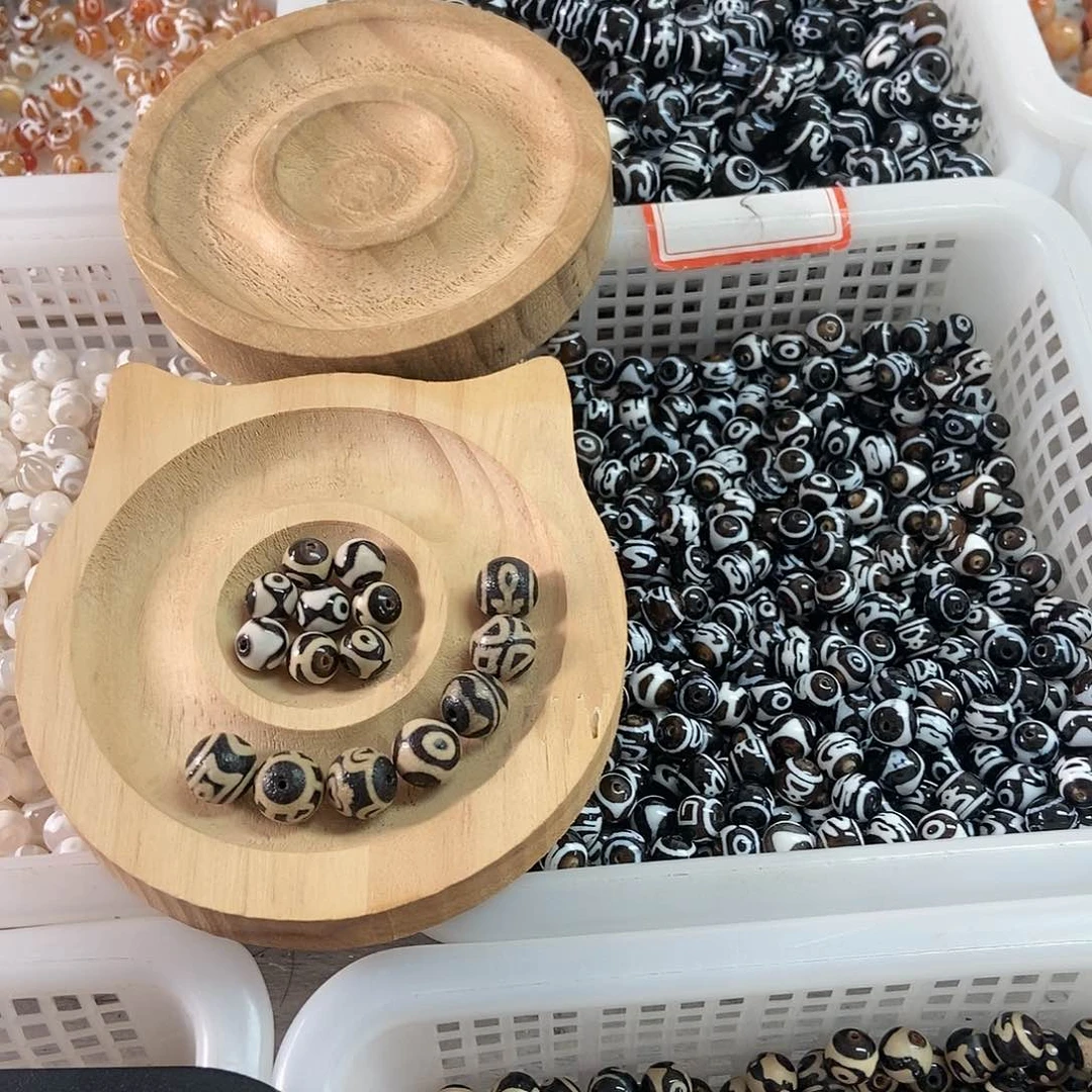 玛瑙/玉髓散珠未镶嵌王*俊