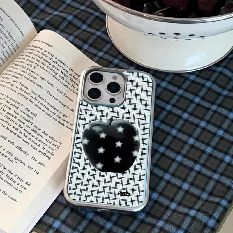 新款韩系格纹黑苹果银色玻璃手机壳适用苹果16pro小米15华为reno1