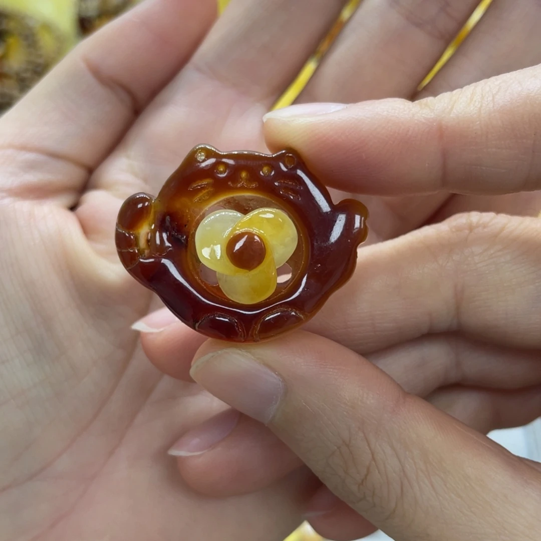 琥珀未镶嵌裸石天然琥珀