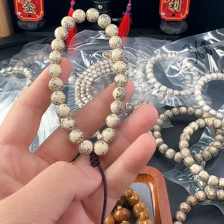 星月菩提手串秋****_河豚手持