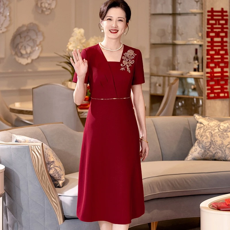 喜婆婆喜妈妈高级礼服2025春夏季新款新娘婚宴装高个子酒红连衣裙