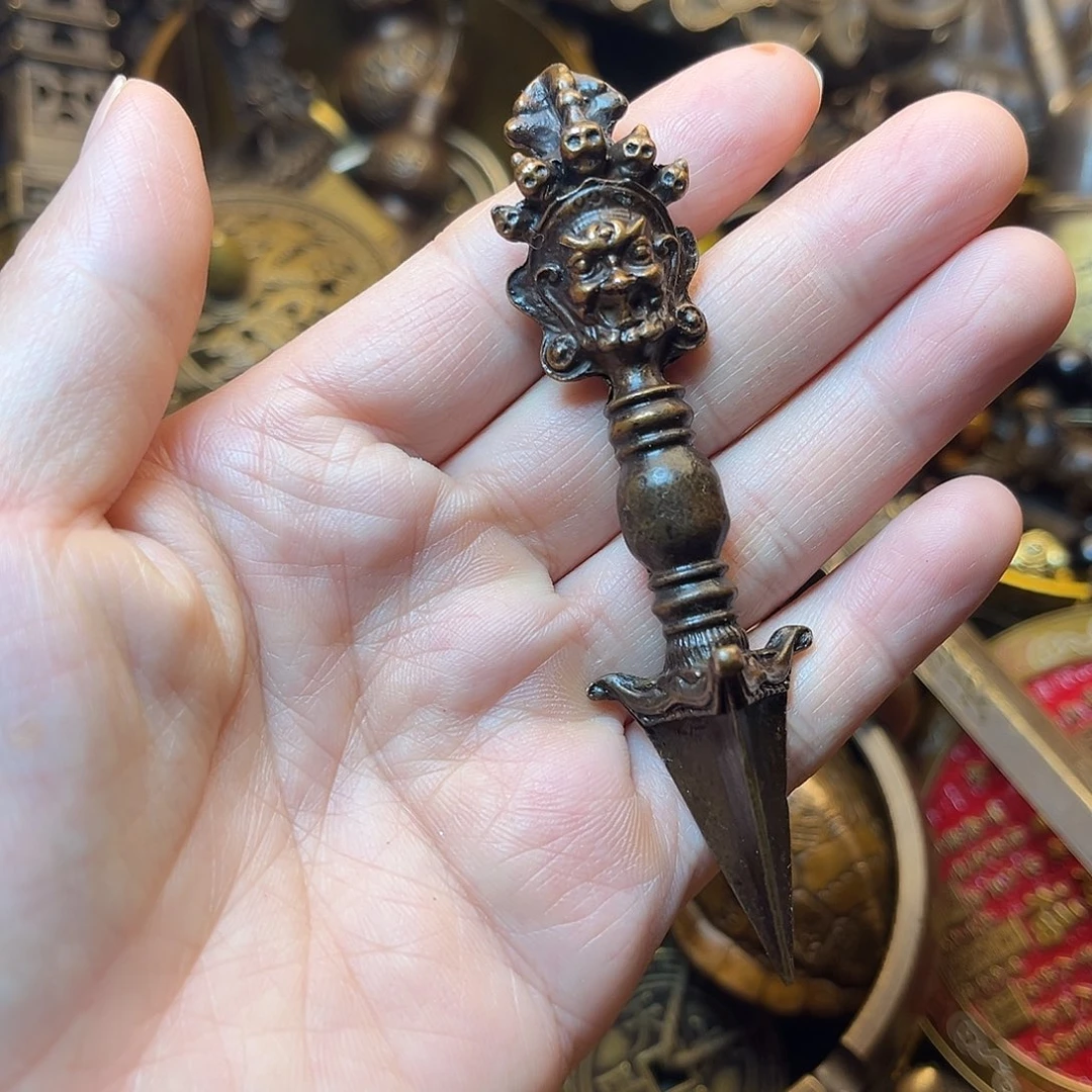 精美铜器工艺品等