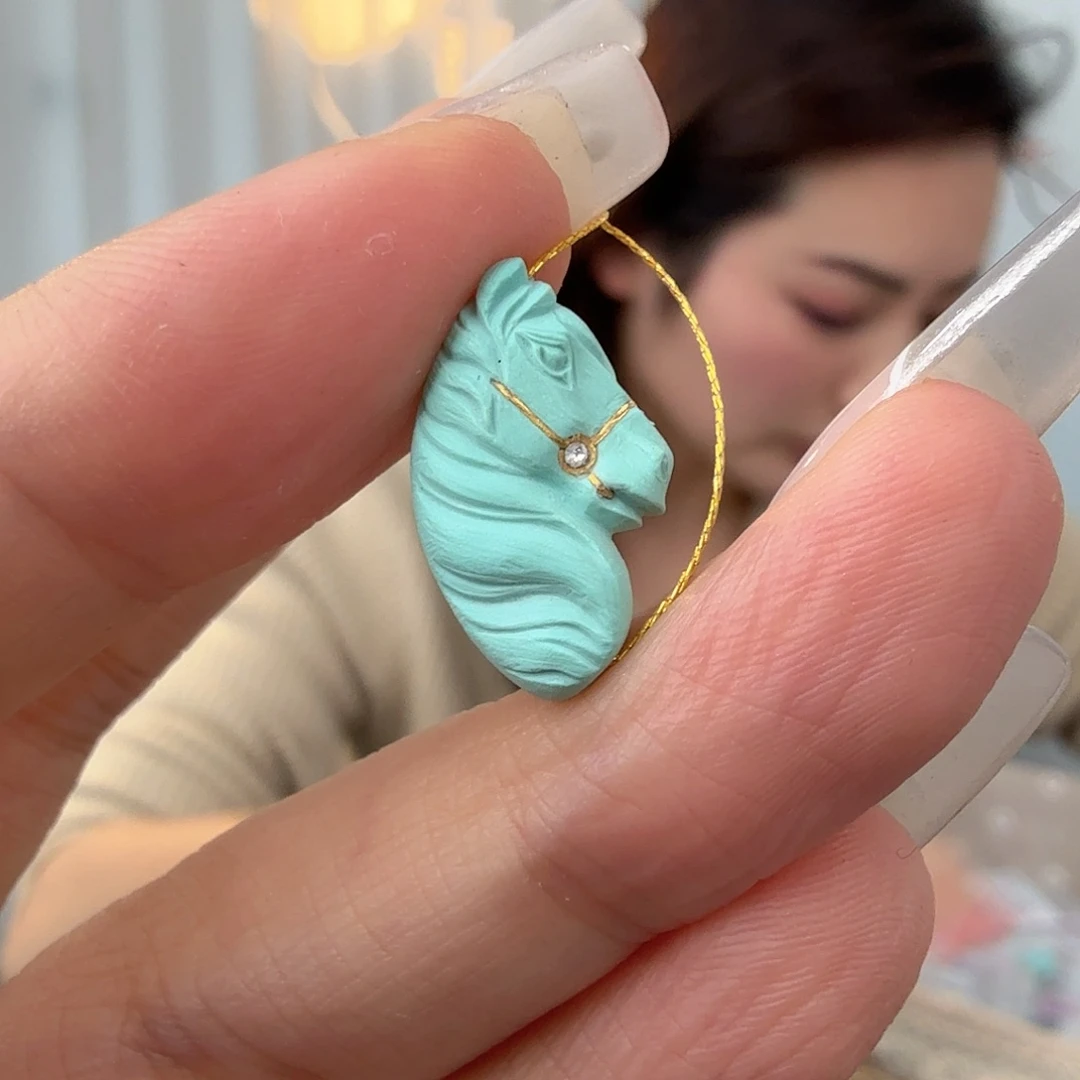 绿松石未镶嵌珠宝奇石