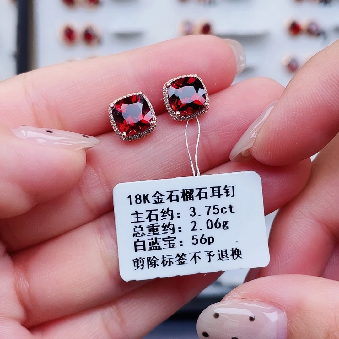 石榴石耳饰18K金镶嵌