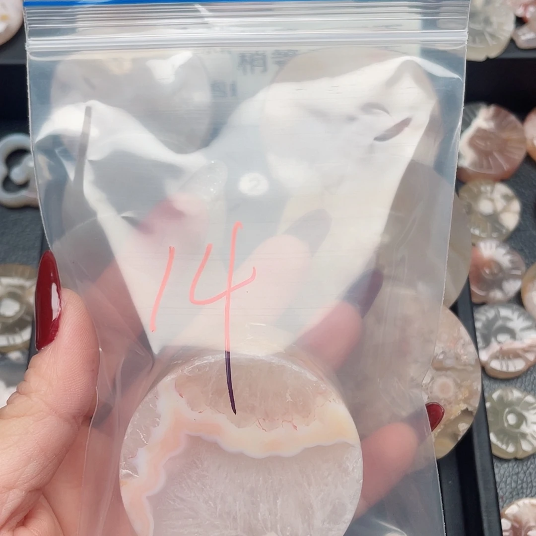玛瑙/玉髓颈饰未镶嵌葡**萄