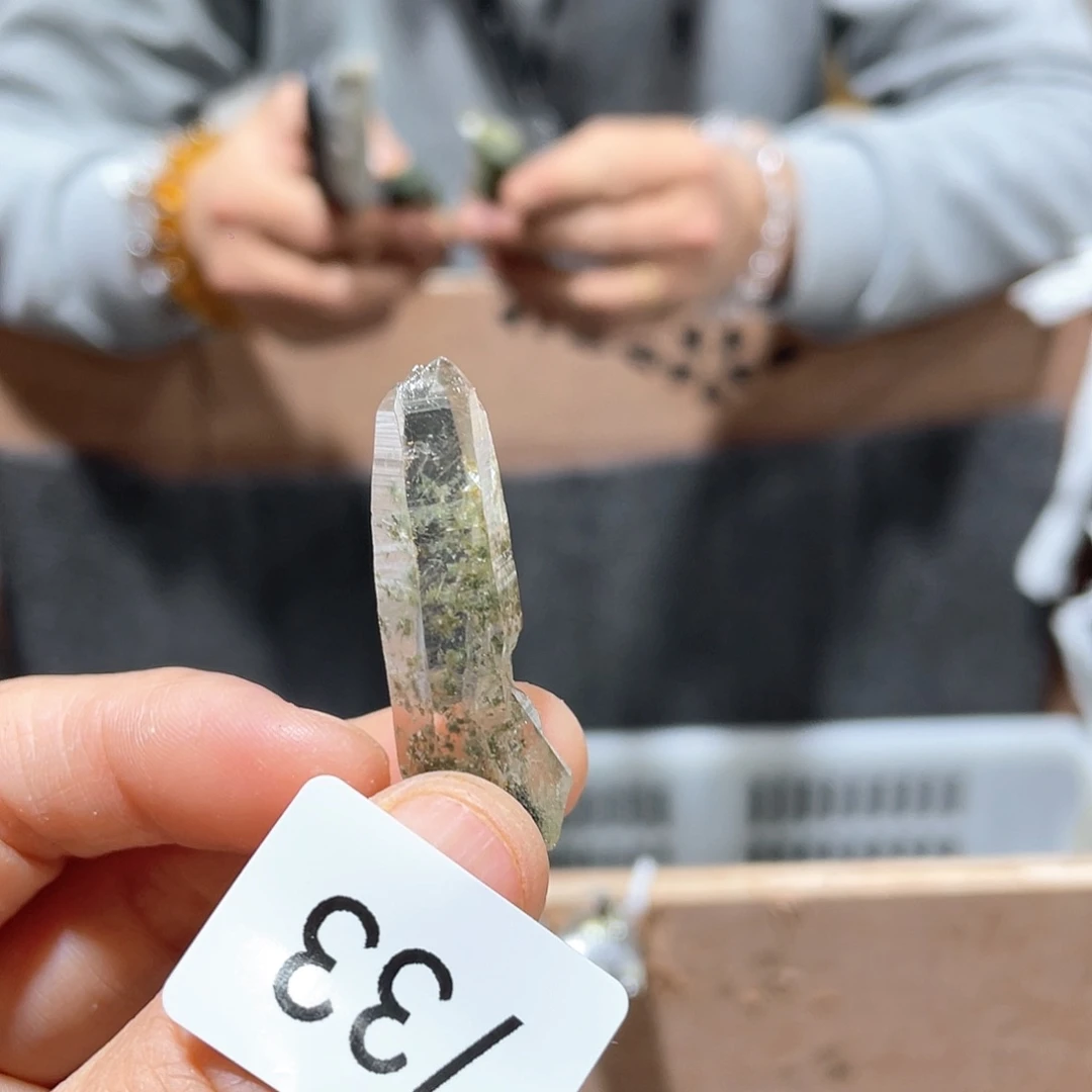 水晶摆件……未镶嵌