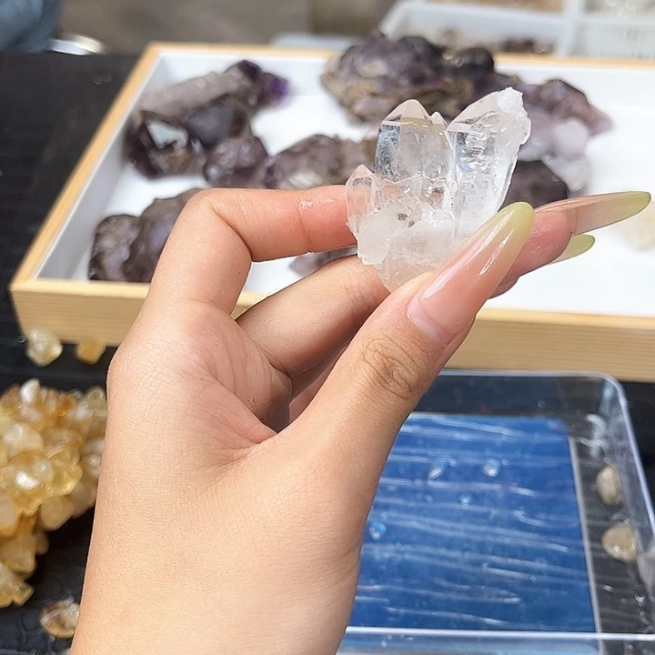 珠宝半成品未镶嵌水晶