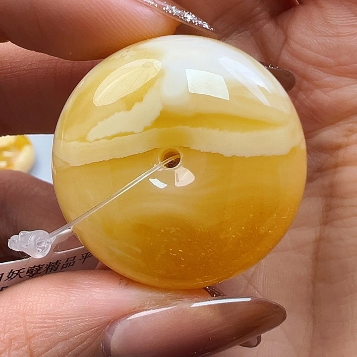 蜜蜡未镶嵌珠宝奇石