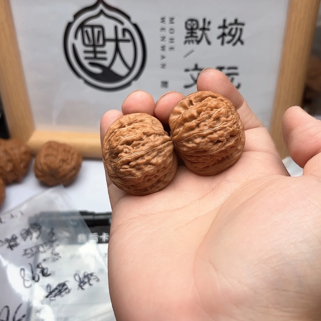 文玩核桃吊坠38全品24年汉高楼