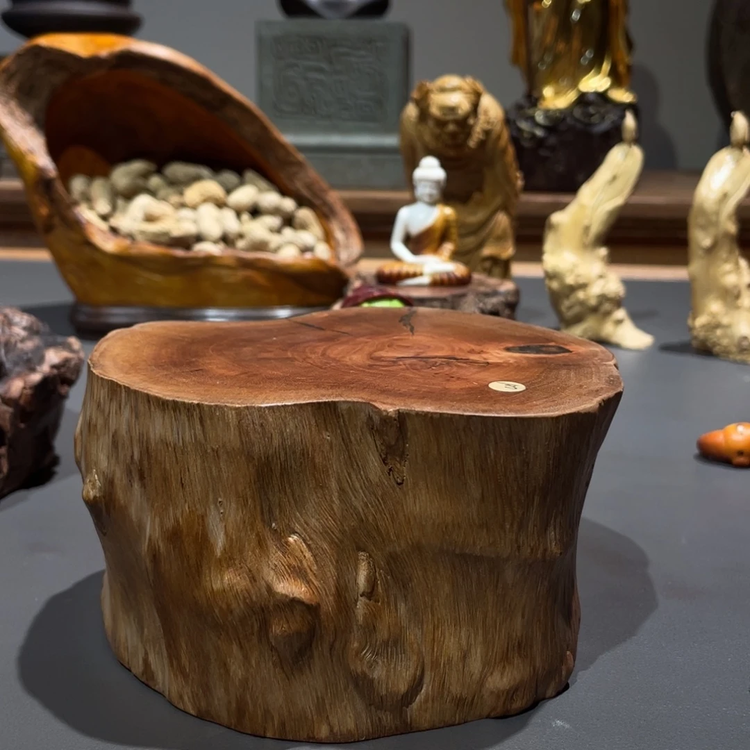 无***相木质荔枝木随行底座摆件