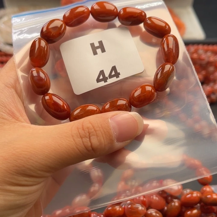 南红玛瑙未镶嵌多样性发货默认微瑕称重10mm