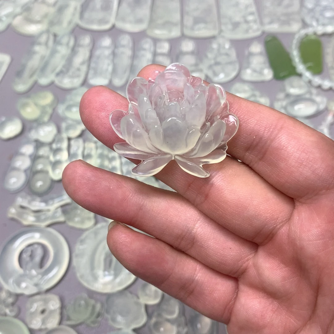 蛇纹石玉颈饰未镶嵌很***柴