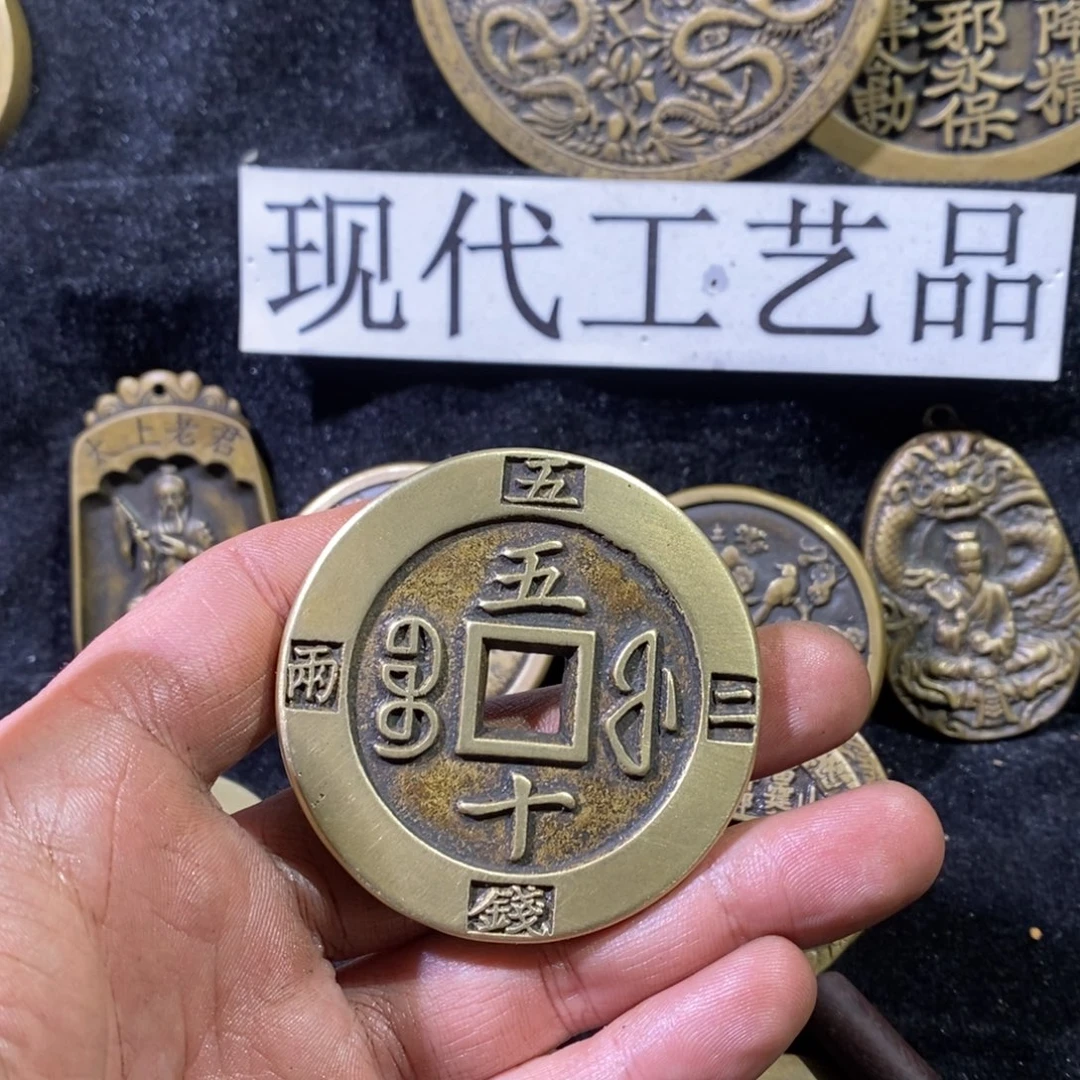 三***店翻砂铸造现代工艺品