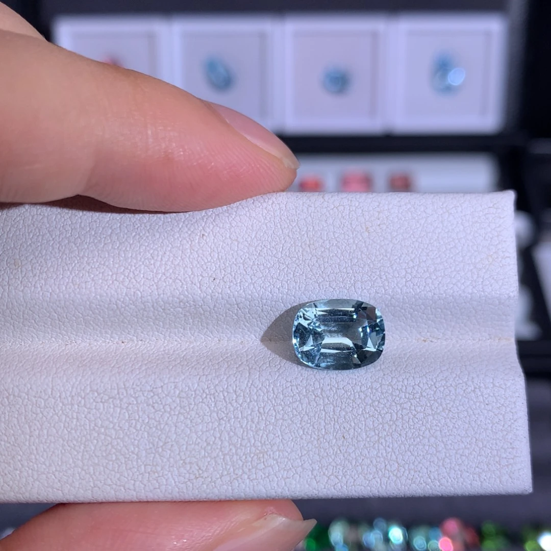 未镶嵌笔搁海蓝宝石2.36ct