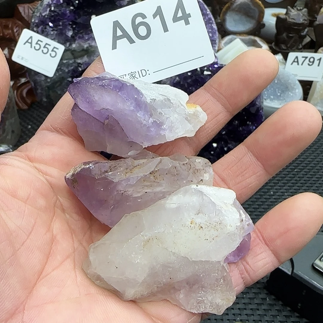 未镶嵌水晶大型摆件（非配饰）