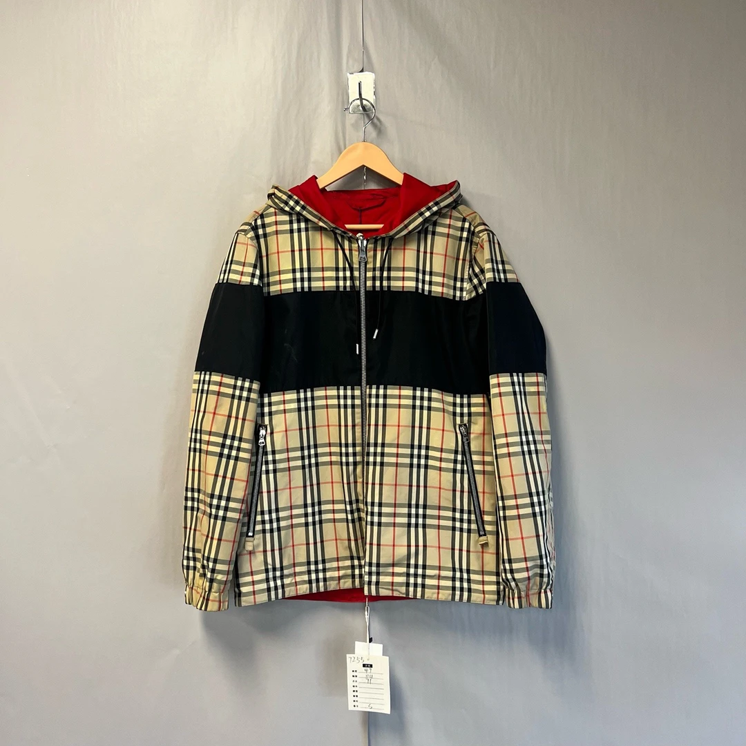 95新 BURBERRY/博柏利 经典双面穿格纹连帽夹克 s码 #7255