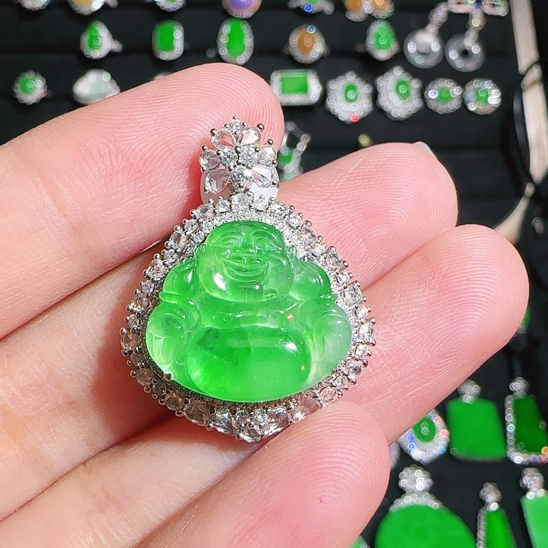 翡翠18K金镶嵌颈饰