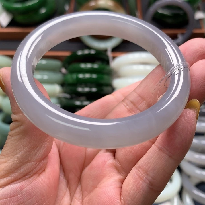 【闪购商品】未镶嵌手镯和田玉