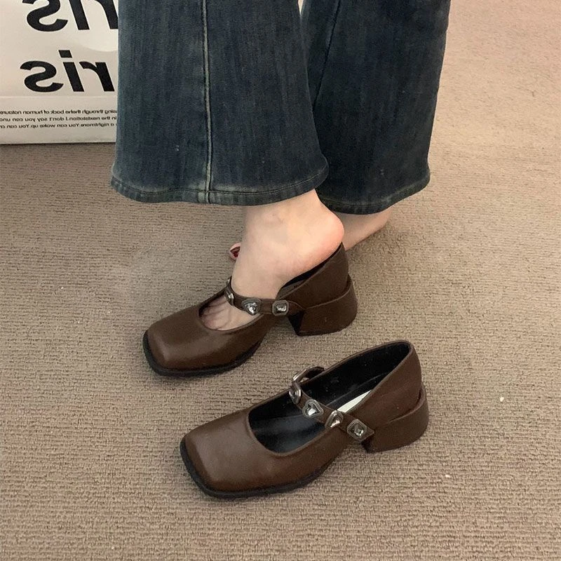 法式高级链条棕色通勤单鞋女鞋子2025春秋季粗跟晚晚玛丽珍小皮鞋