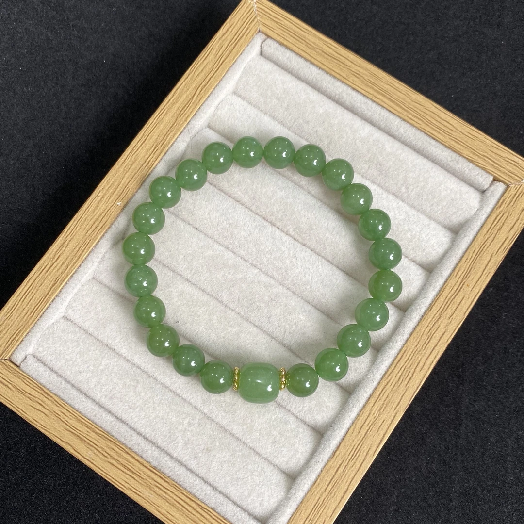 卡8和田玉湖水绿配路路通手串（多样性发一件）B-159