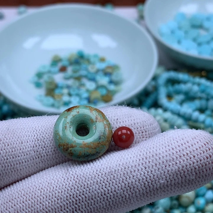 南红玛瑙未镶嵌珠宝奇石