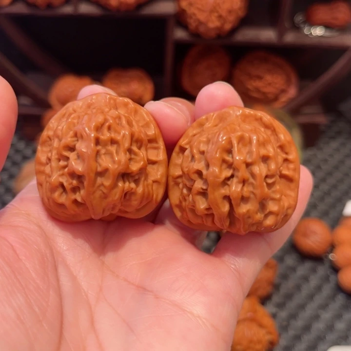 文玩核桃把件天地
