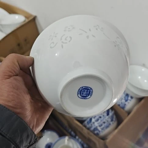 瓷玲珑白色6寸面碗6个微瑕疵