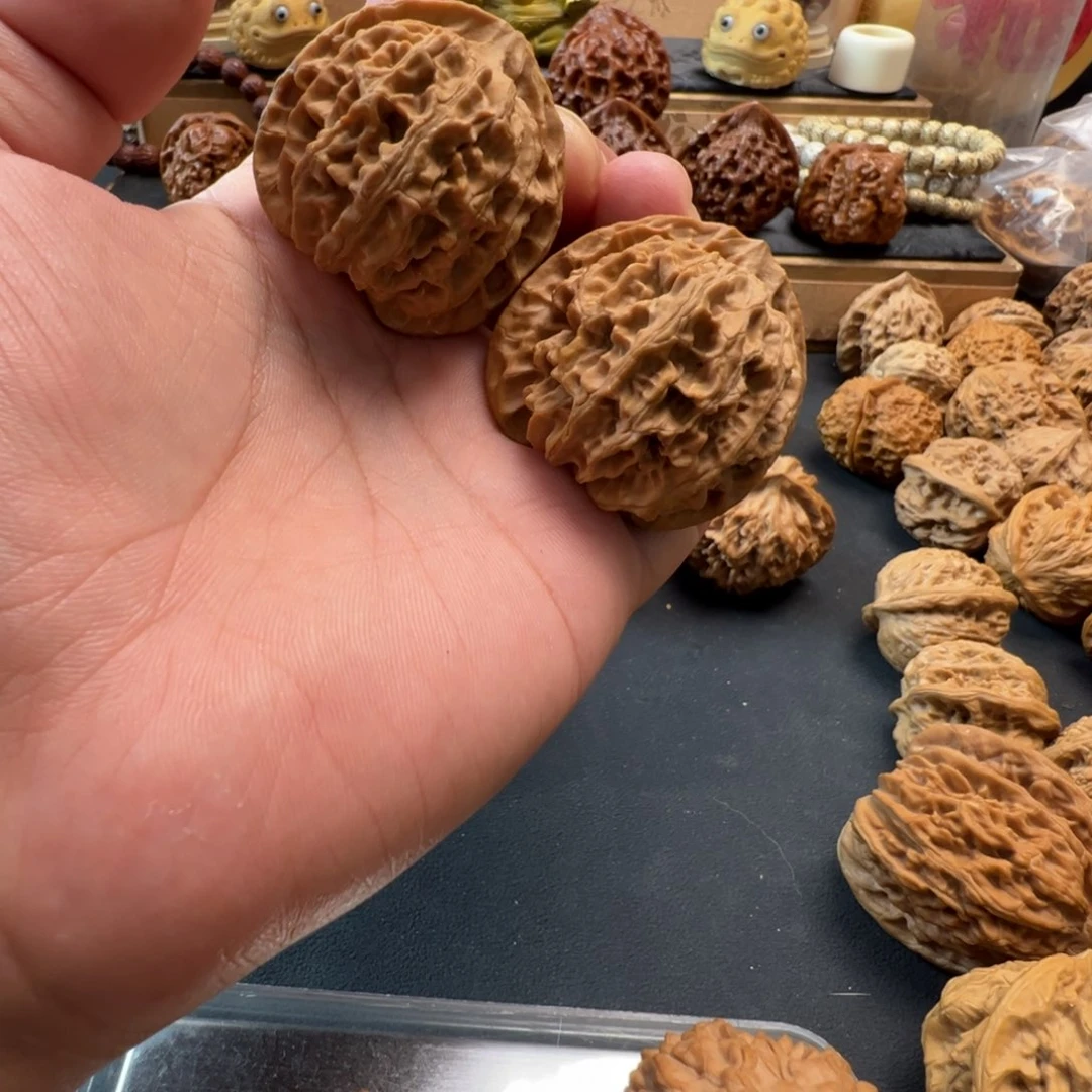 文玩核桃把件文玩核桃，苹果园