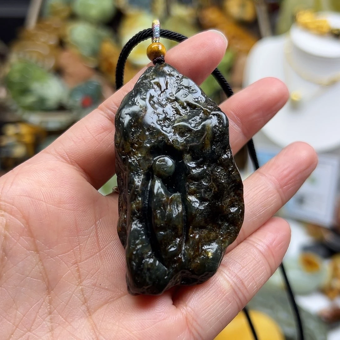 岫岩河磨玉（透闪石质玉）未镶嵌颈饰河磨玉悟道