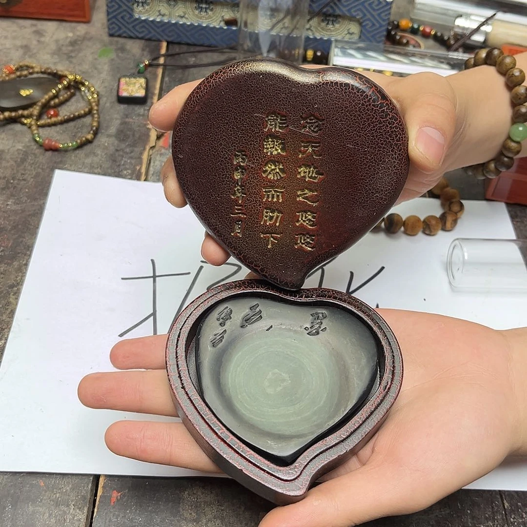 大叶紫檀（黑酸枝木类）