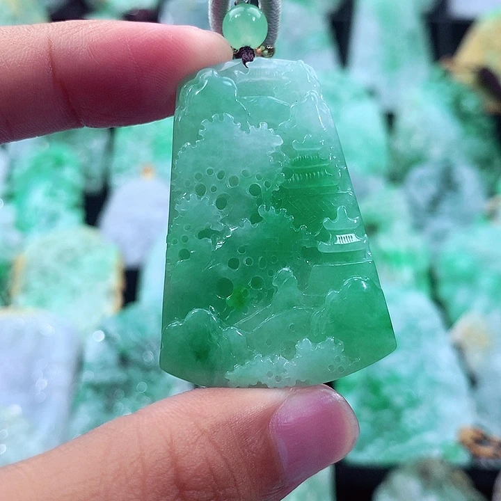 翡翠未镶嵌吊坠(不含链)