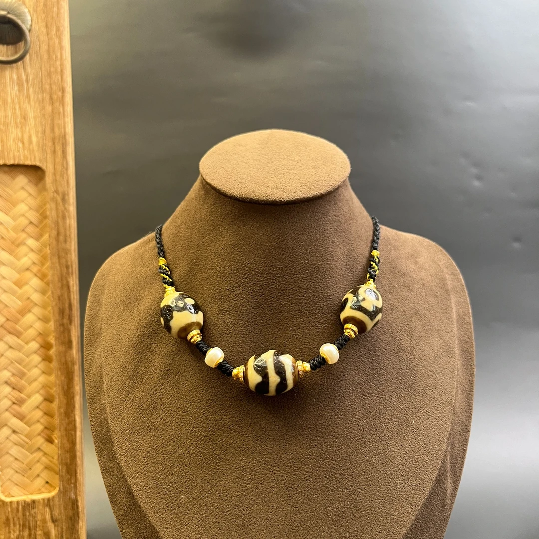 美泓精品高油老牙黄达洛三宝阵手工女士时尚玛瑙天珠颈饰颈链