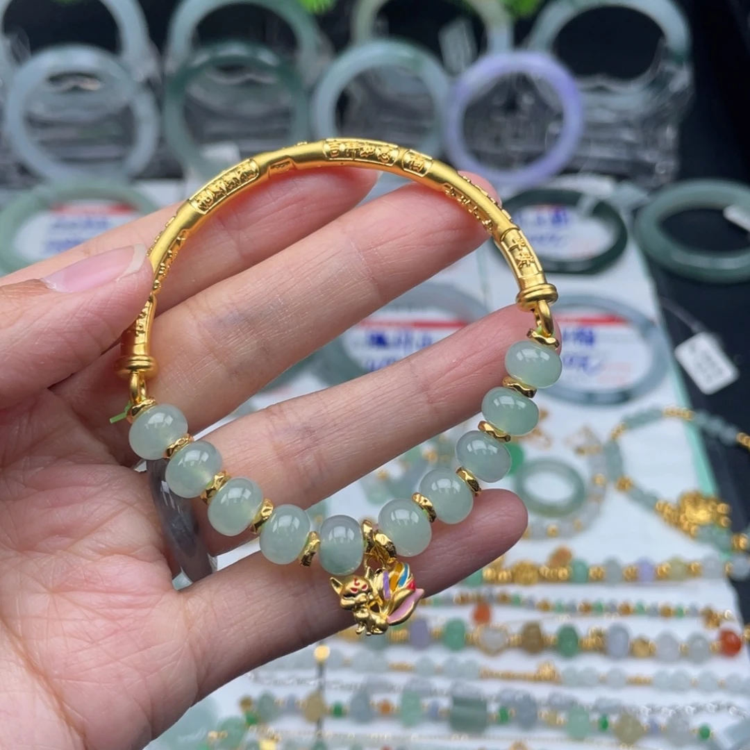 翡翠足金镶嵌手串