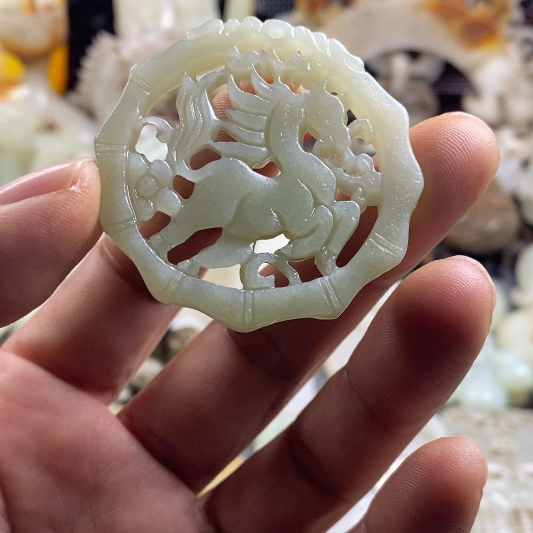 和田玉（糖玉）未镶嵌颈饰