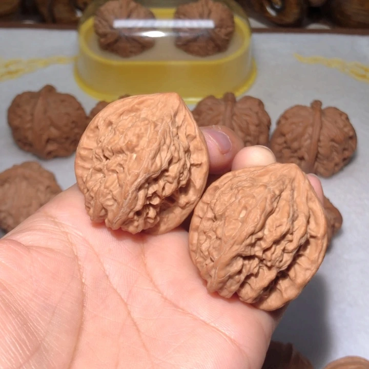 文玩核桃把件38火焰马蹄