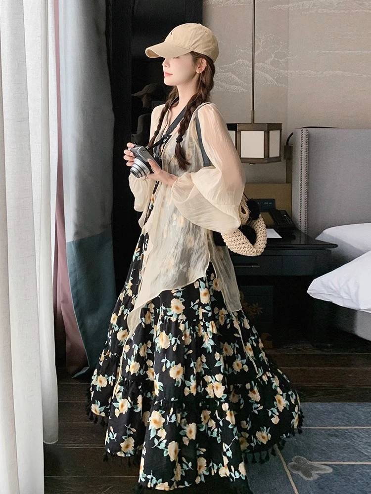 法式优雅气质高腰印花吊带裙女2025夏新款防晒开衫碎花连衣裙套装