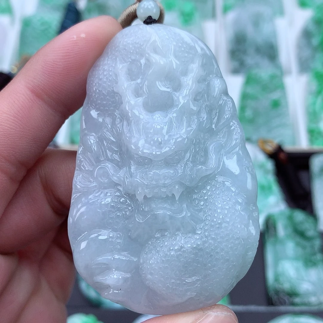 翡翠颈饰未镶嵌翡翠吊坠