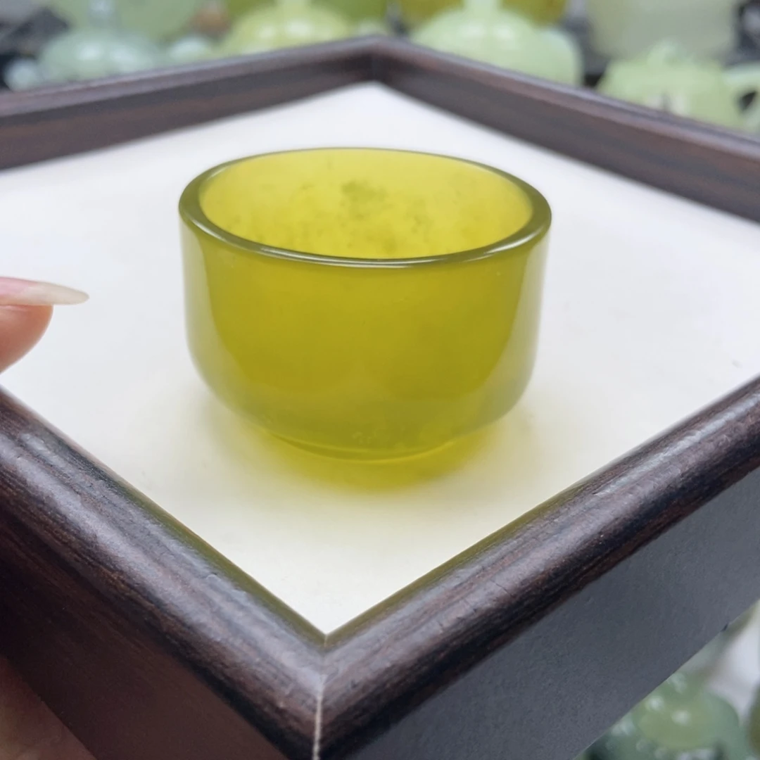 ^***^蛇纹石玉未镶嵌水杯