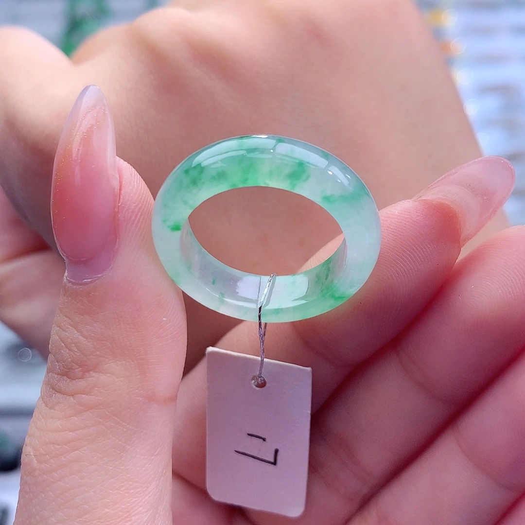 翡翠未镶嵌戒指天然