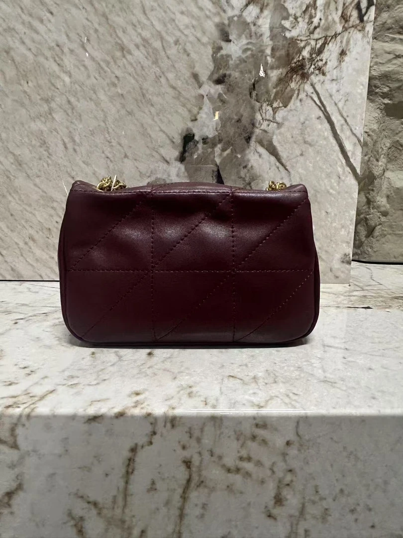 YNPO24年秋冬新款真皮重工女包珍米酒红小米