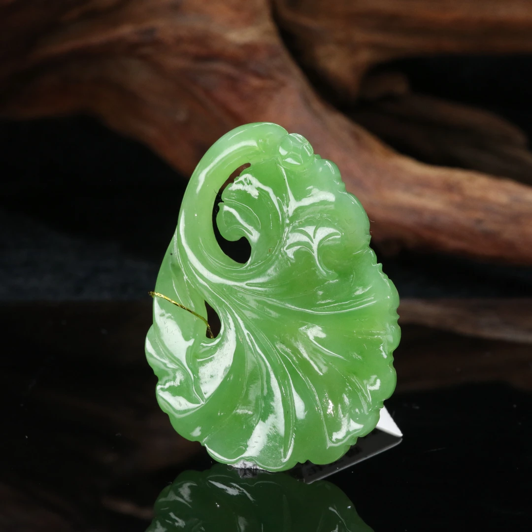 22和田玉碧玉猕猴桃色标何其有幸（钟文杰作）/400278北京中保拍卖