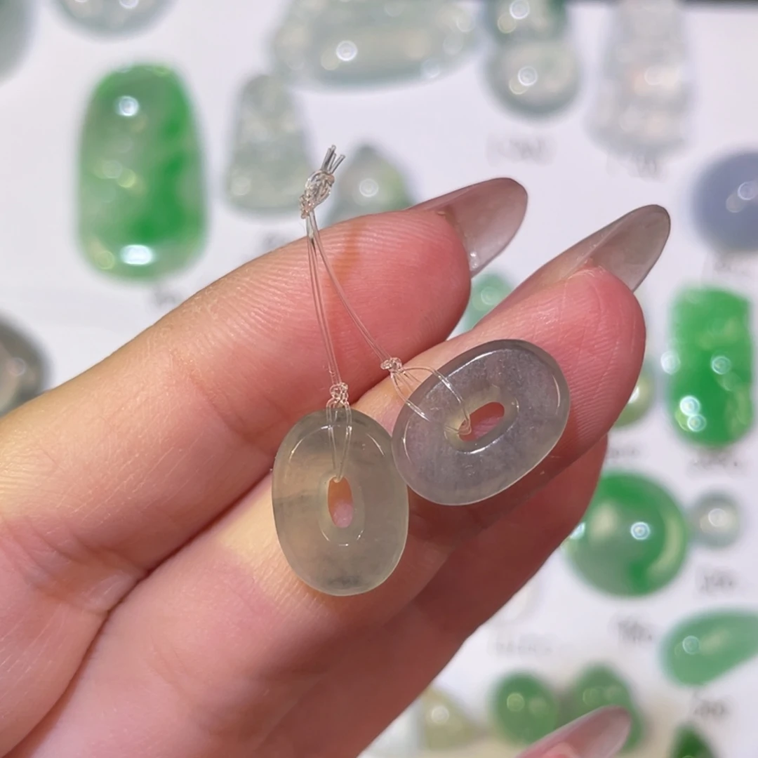 翡翠未镶嵌颈饰裸石