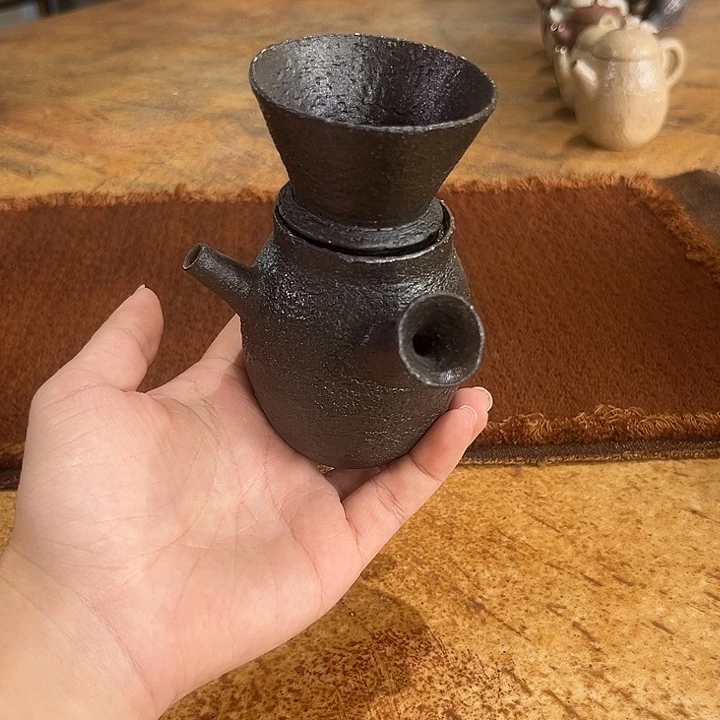 景德镇鱼和熊手工陶艺
