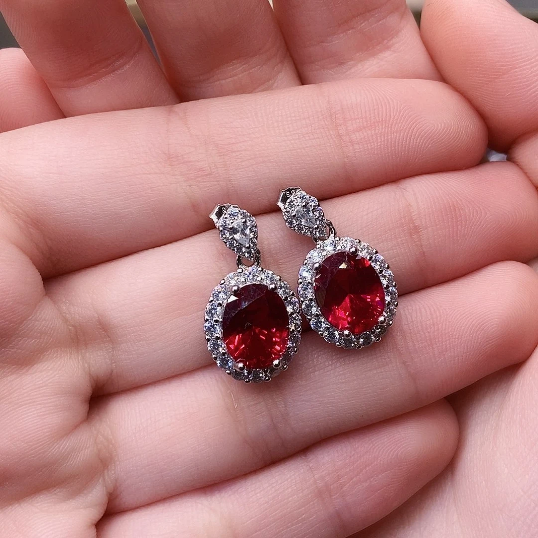 银S925镶嵌红宝石耳饰