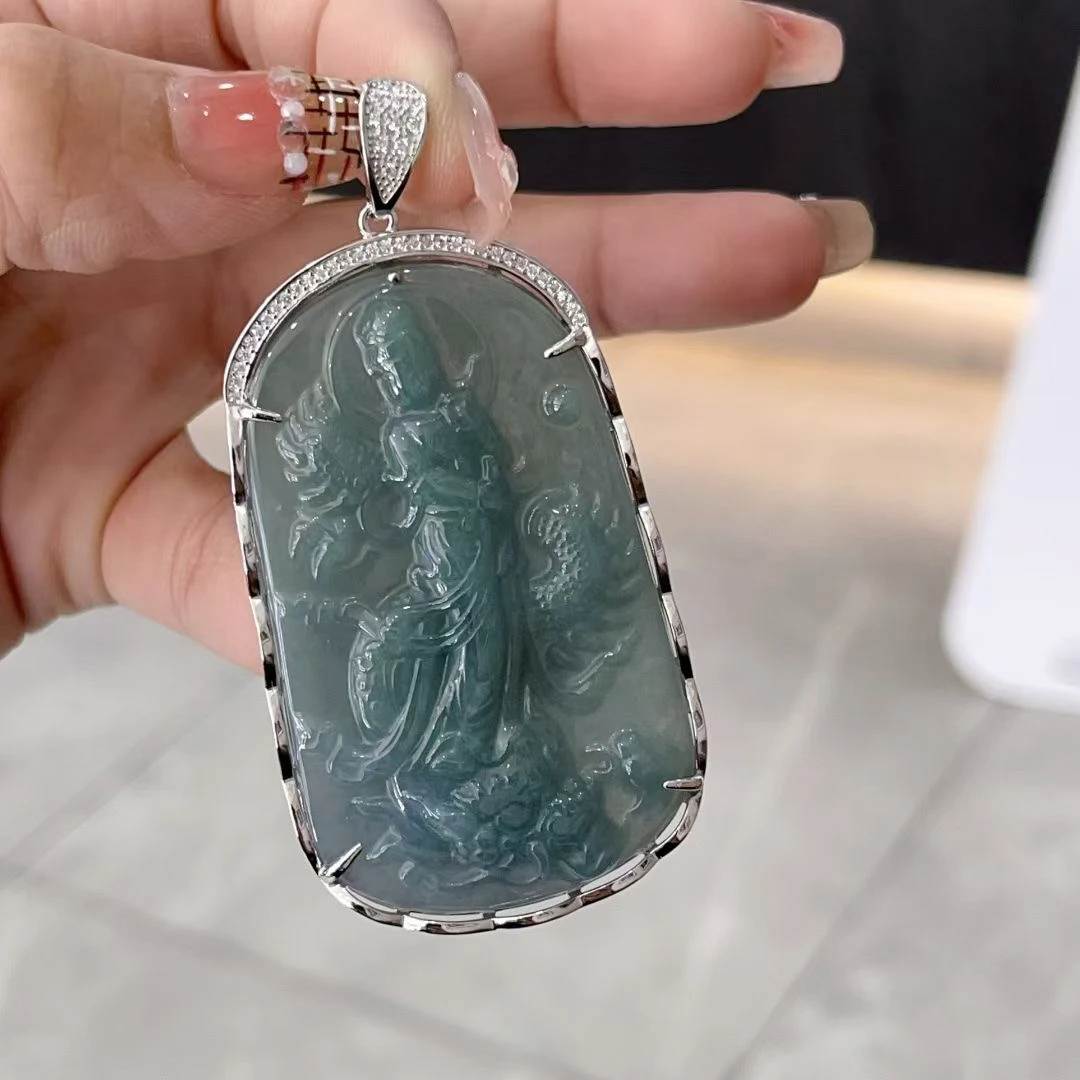 非金属合成锆石吊坠 新款气质男士项链百搭时尚大气雕刻饰品绿色