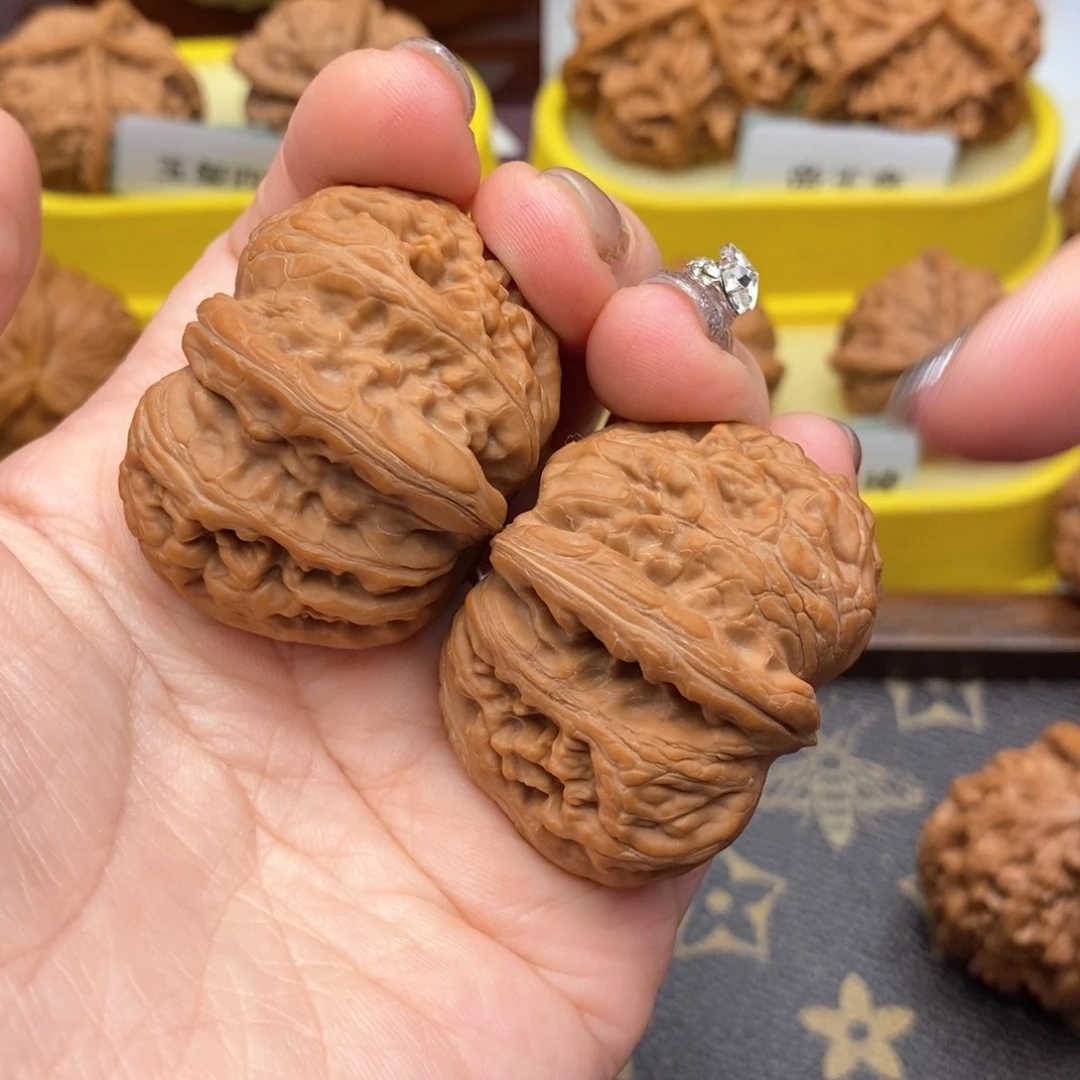 文玩核桃把件827号元宝